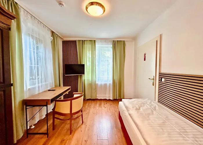 Am Stadtpark فندق